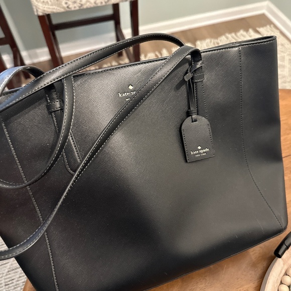 Kate Spade tote - Picture 1 of 2